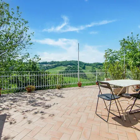 Traditional Holiday In With Terrace * Urbino